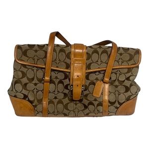 Coach purse. K3J - 6848 BROWN w/ 3‎ pockets